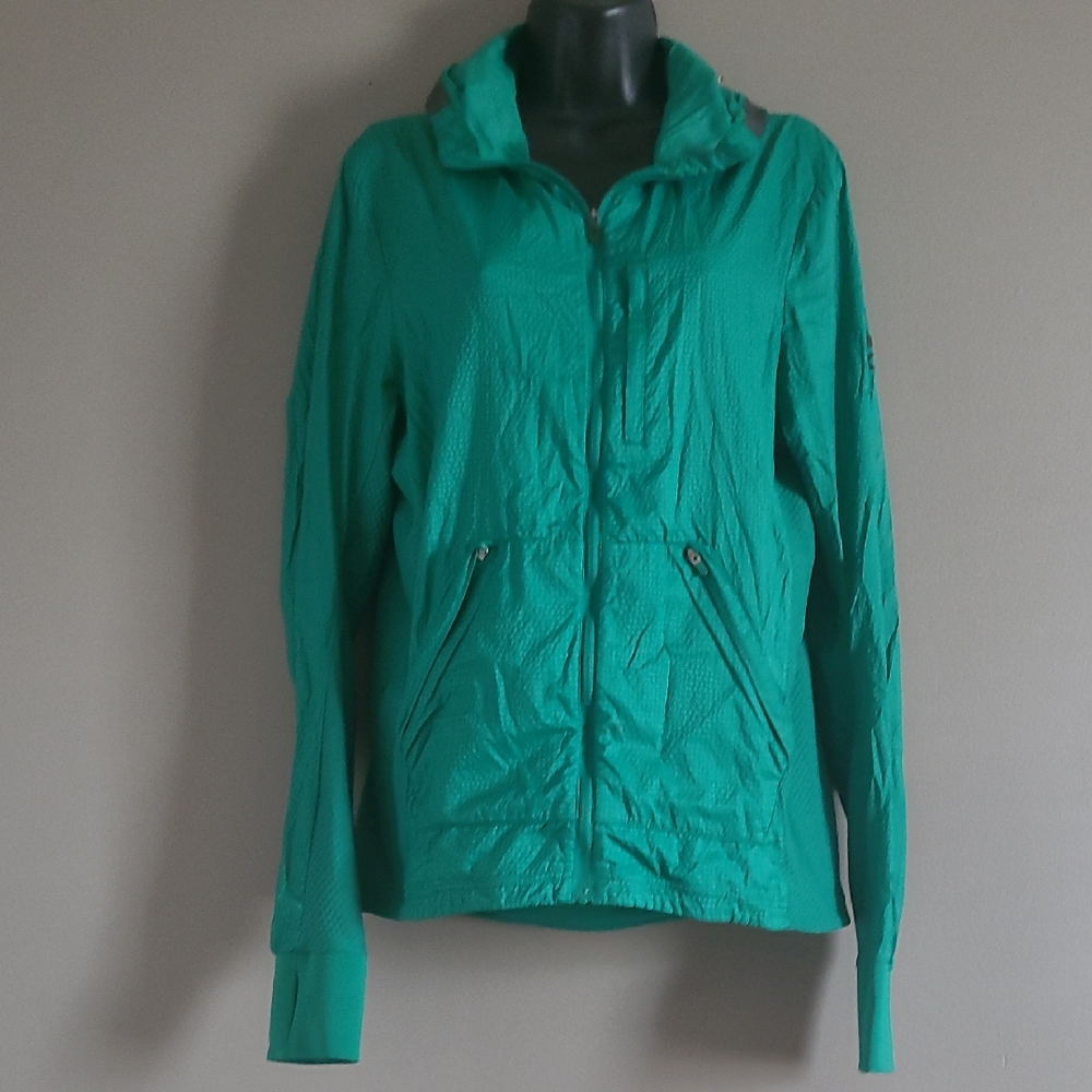 Adidas  Green Lightwaigh Green Rain/ Wind Jacket Size S